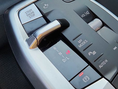 Certified 2023 BMW X1 xDrive28i w/ Convenience Package image 14