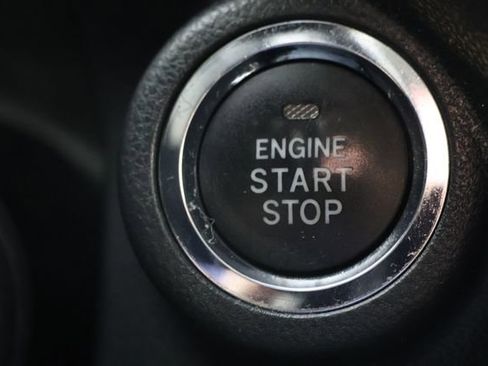 Used 2022 Subaru Forester Limited image 16