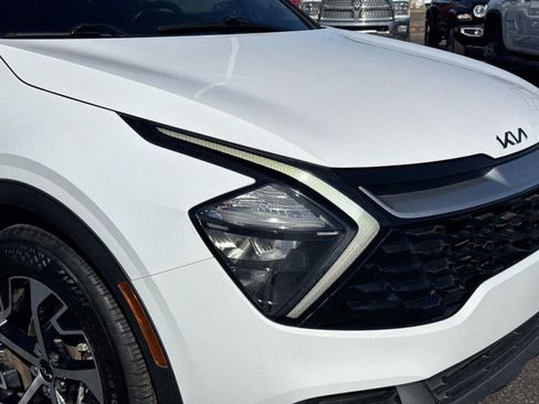 Used 2023 Kia Sportage EX image 10