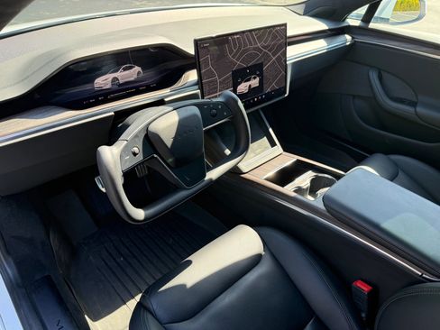 Used 2022 Tesla Model S Standard Range image 13