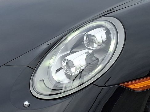 Used 2016 Porsche 911 Turbo image 11