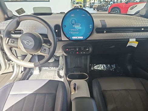 Used 2025 MINI Cooper S FWD image 10
