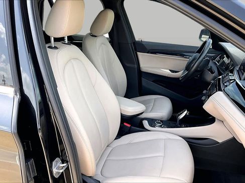 Used 2020 BMW X1 sDrive28i w/ Convenience Package FWD image 9