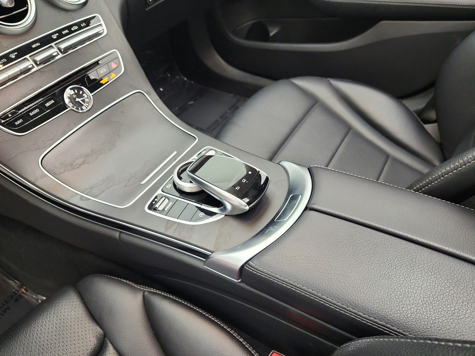Used 2016 Mercedes-Benz C 300 Sedan image 11