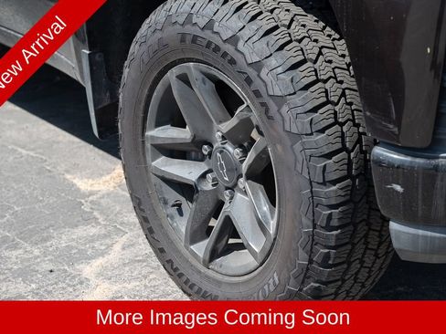 Used 2020 Chevrolet Silverado 1500 Custom Trail Boss w/ Custom Convenience Package AWD/4WD image 7