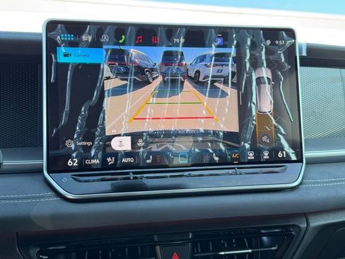 New 2026 Volkswagen Tiguan SE R-Line FWD image 23