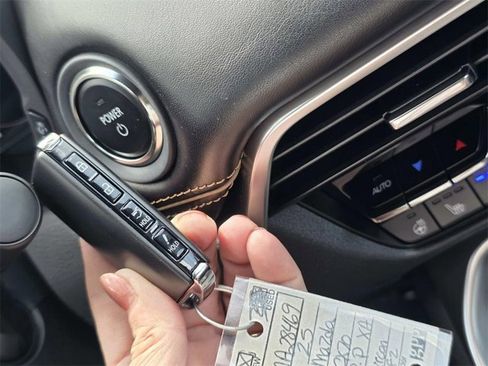 New 2025 MAZDA CX-70 Plug-In Hybrid w/ Premium Plus image 20