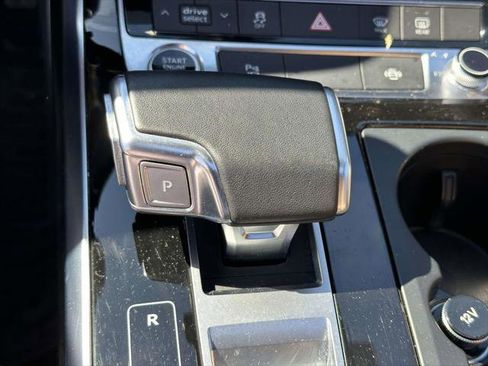 Used 2023 Audi Q8 Premium Plus w/ Premium Plus Package image 30