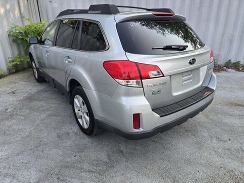 Used 2012 Subaru Outback 2.5i Premium w/ All-Weather Pkg image 11