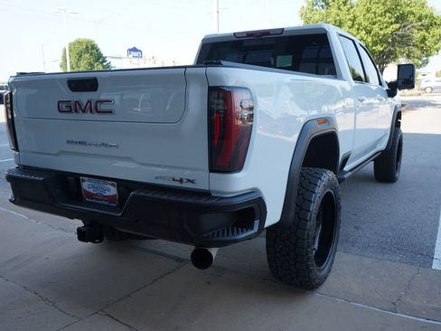Used 2024 GMC Sierra 2500 AT4X AWD/4WD image 13
