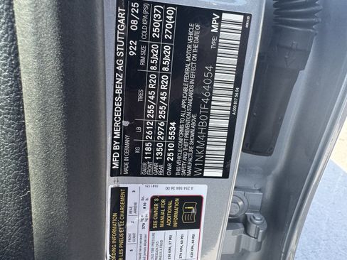 Used 2026 Mercedes-Benz GLC 300 4MATIC image 37