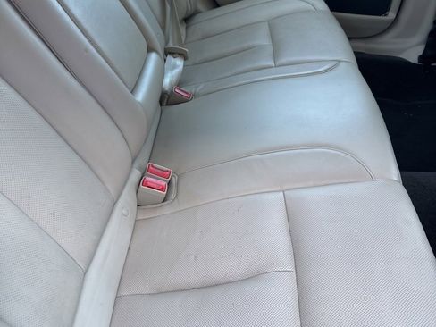 Used 2017 Lincoln Continental Select w/ Climate Package image 6