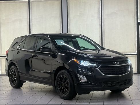 Used 2018 Chevrolet Equinox LT FWD image 1