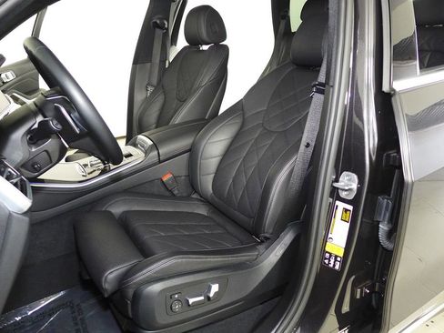 Used 2023 BMW X5 xDrive40i w/ Parking Assistance Package image 22