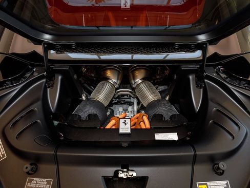 Used 2024 Ferrari 296 GTS RWD image 16