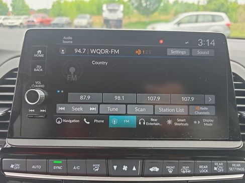 Used 2025 Honda Odyssey Touring image 24