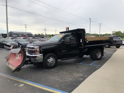 Used 2017 Chevrolet Silverado 3500 W/T w/ WT Convenience Package AWD/4WD image 2