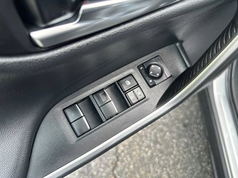 Used 2021 Toyota RAV4 Limited AWD/4WD image 11