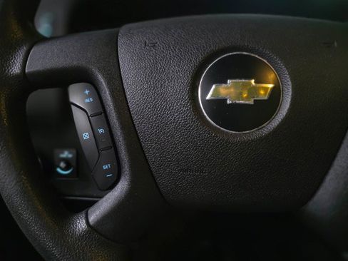 Used 2020 Chevrolet Express 2500 w/ Driver Convenience Package RWD image 19
