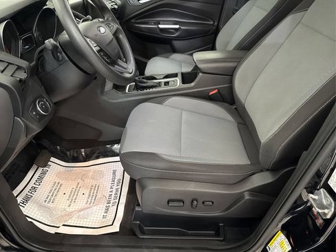 Used 2018 Ford Escape SE w/ SE Sync 3 Package FWD image 30