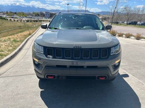 Used 2021 Jeep Compass Trailhawk AWD/4WD image 2