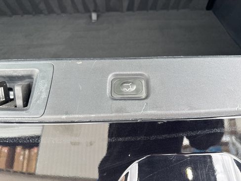 Used 2025 Ford Expedition Max Platinum AWD/4WD image 34