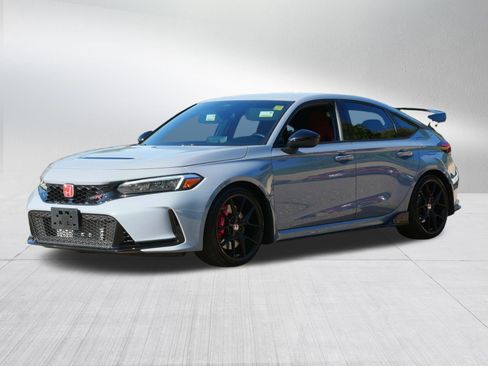 Used 2025 Honda Civic Type R image 3