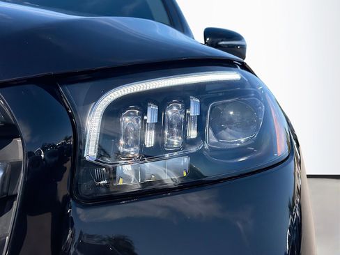 Used 2025 Mercedes-Benz GLS 450 GLS 450 image 10