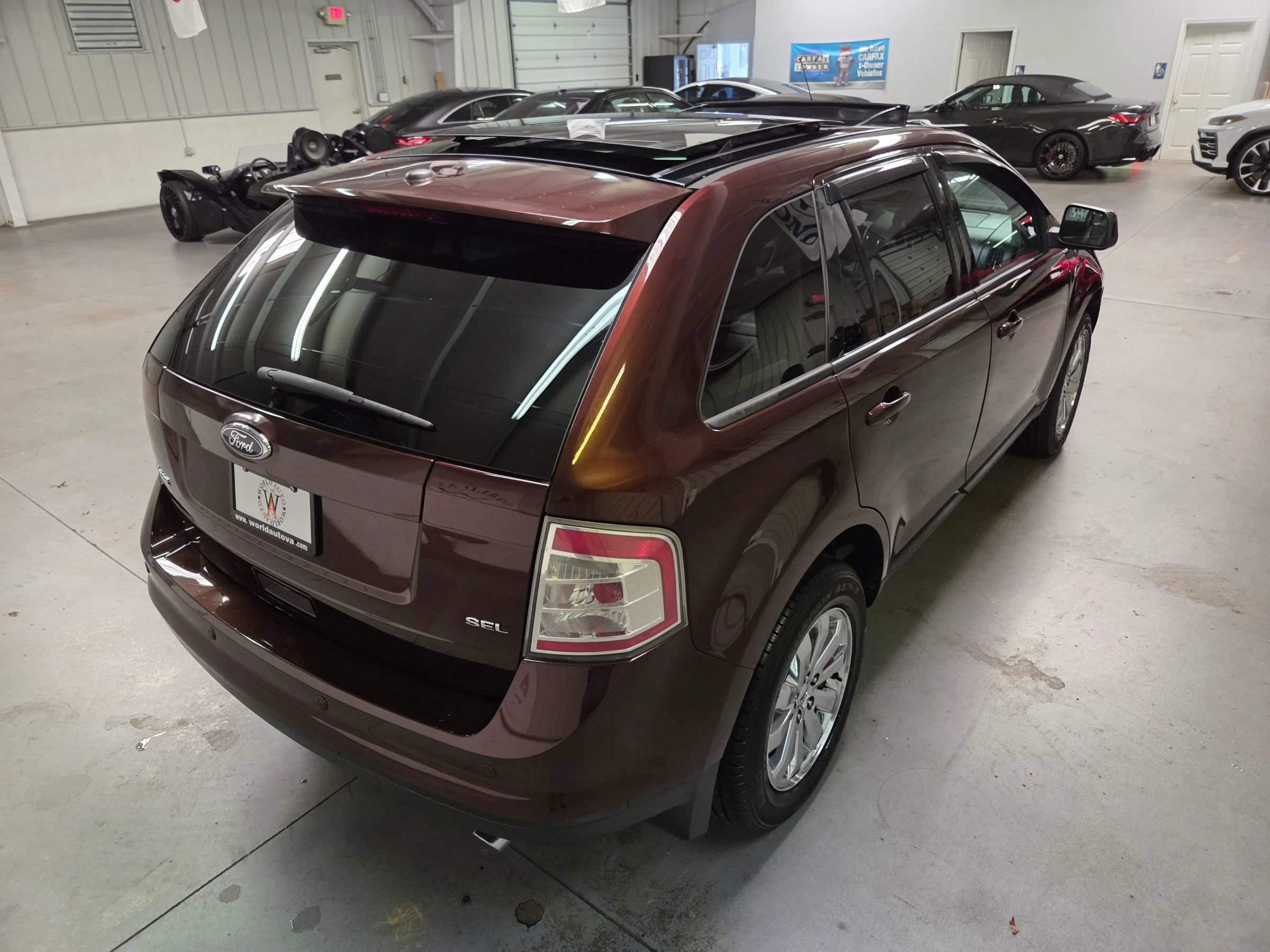 Used 2010 Ford Edge SEL FWD image 7
