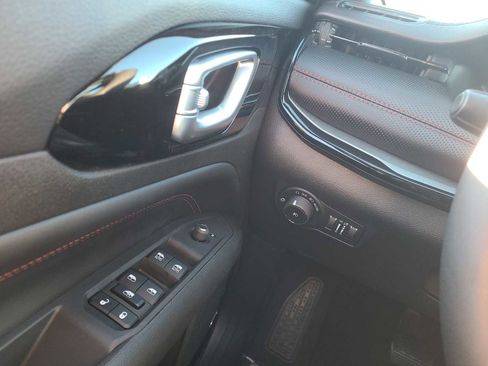 New 2024 Jeep Compass Trailhawk w/ Sun and Sound Group AWD/4WD image 26