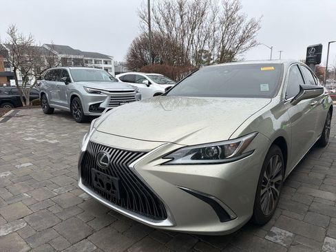 Used 2021 Lexus ES 250 w/ Premium Package image 13