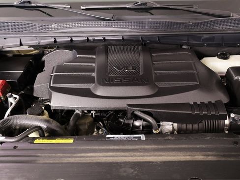 Used 2023 Nissan Titan PRO-4X w/ Pro-4x Convenience Package image 21