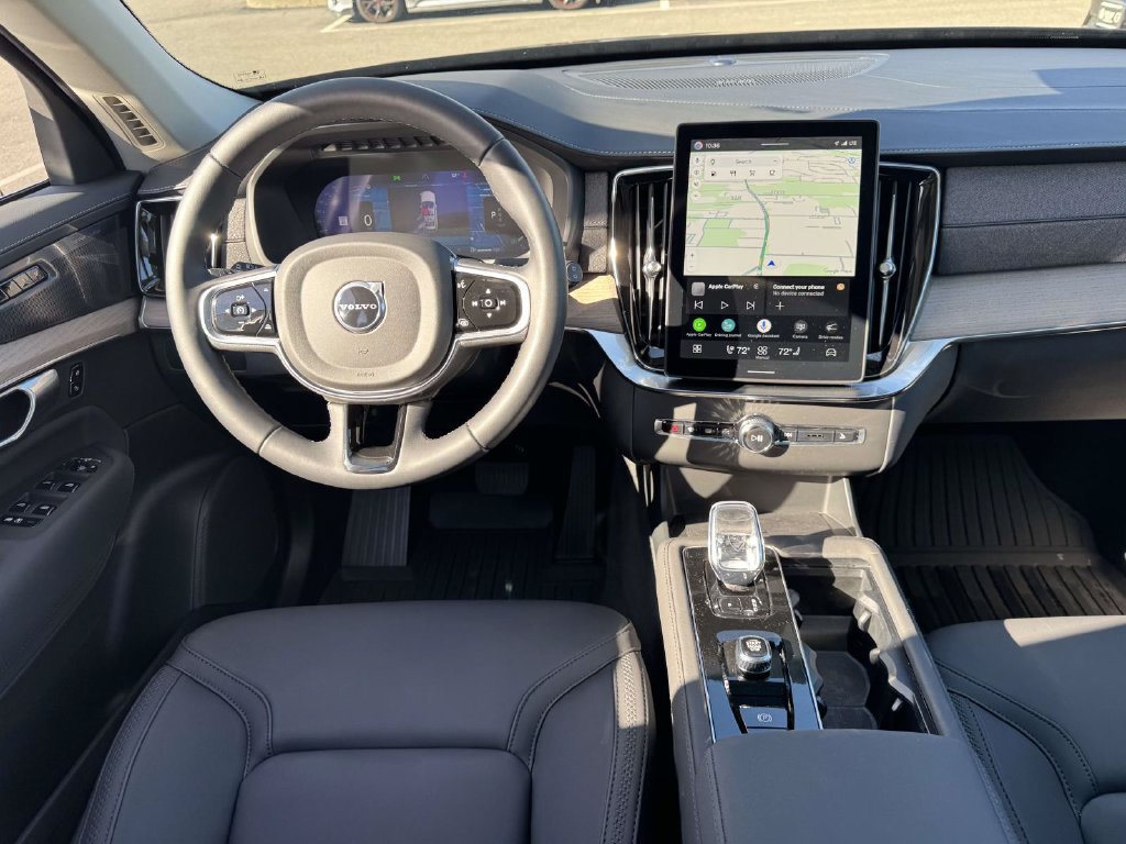 Used 2026 Volvo XC90 B6 Plus w/ Protection Package Premier AWD/4WD image 11