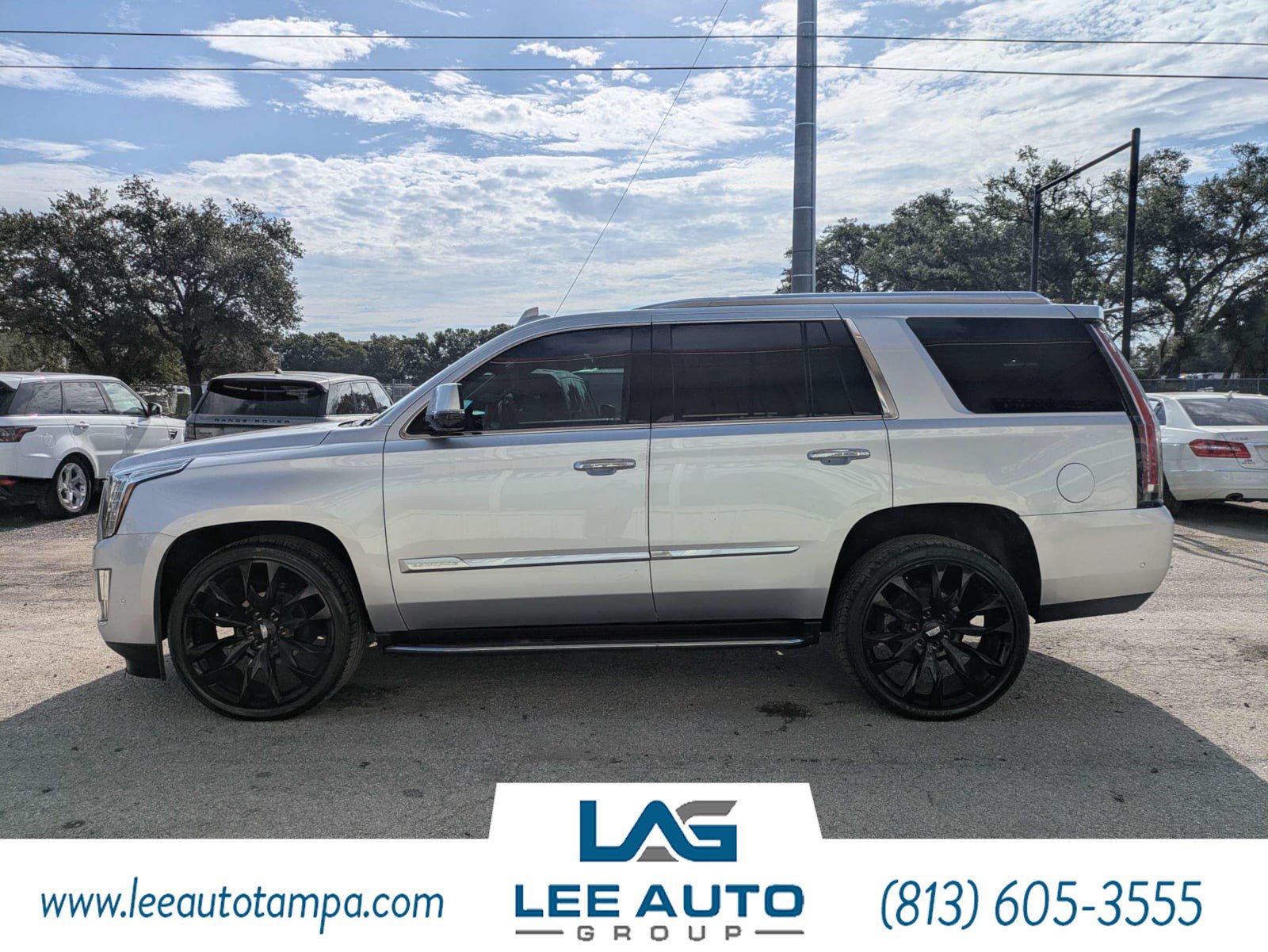 Used 2020 Cadillac Escalade Luxury RWD image 6