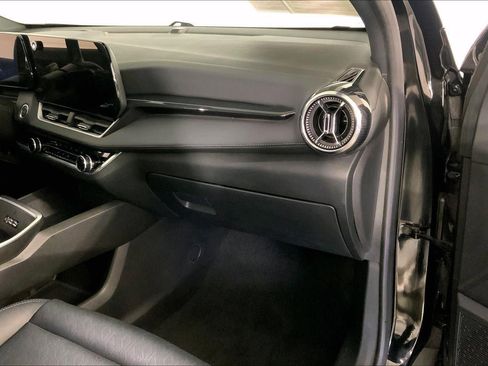 Used 2025 Chevrolet Equinox LT w/ Convenience Package II image 16