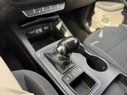 Used 2016 Kia Sorento LX w/ LX Convenience Package image 21