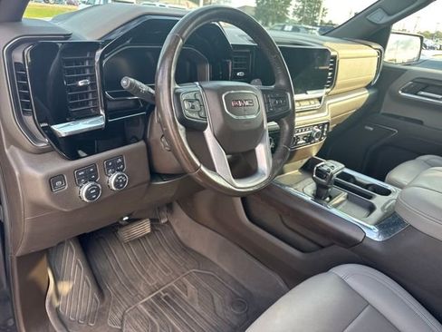 Used 2023 GMC Sierra 1500 SLT w/ SLT Premium Package image 8