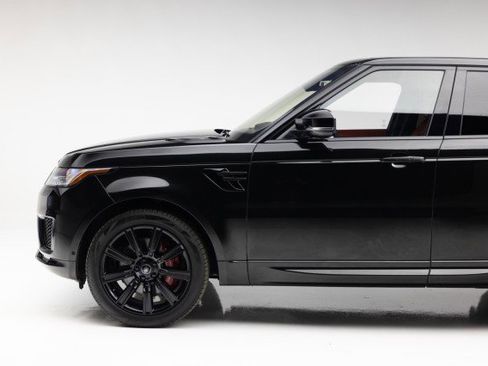 Used 2021 Land Rover Range Rover Sport HST image 17