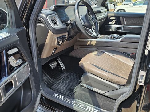 Used 2021 Mercedes-Benz G 550 image 24
