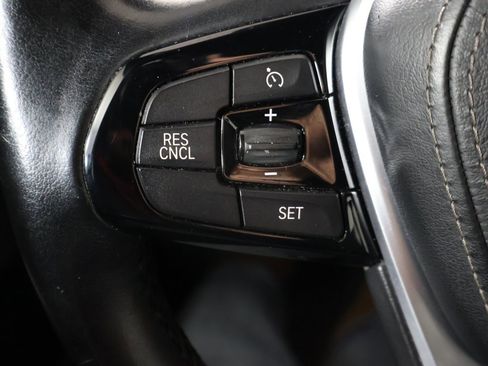 Used 2018 BMW 640i Gran Turismo xDrive image 41