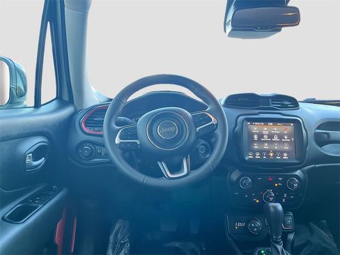 Used 2023 Jeep Renegade Trailhawk image 22