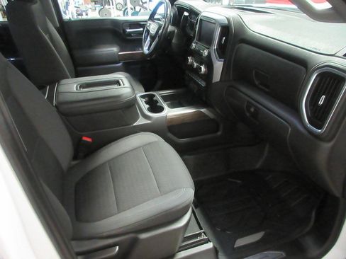 Used 2021 GMC Sierra 1500 Elevation w/ LPO, Elevation Black Package image 8