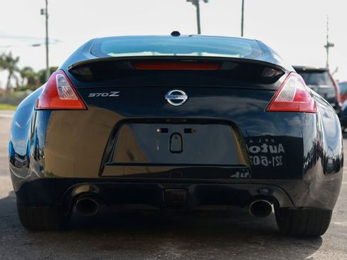 Used 2009 Nissan 370Z Touring w/ Sport Pkg image 5