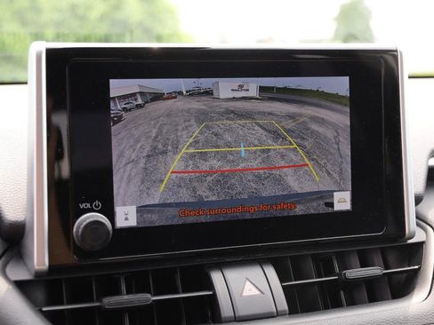 Used 2024 Toyota RAV4 XLE FWD image 16
