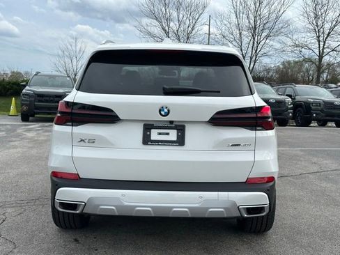 New 2026 BMW X5 xDrive40i w/ Premium Package AWD/4WD image 9