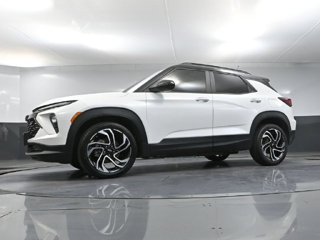 Used 2025 Chevrolet TrailBlazer RS w/ Convenience Package FWD image 44