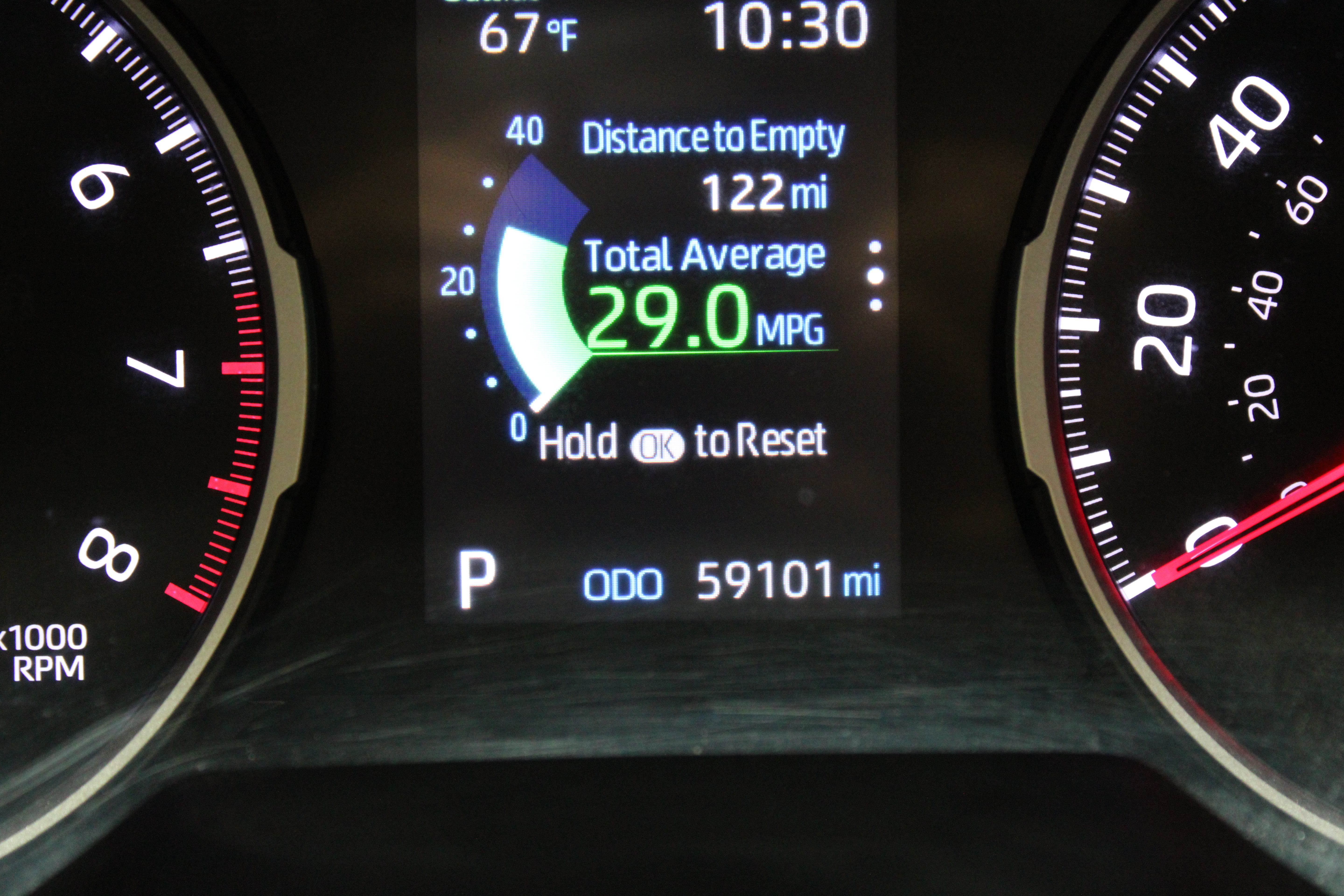Used 2021 Toyota RAV4 LE FWD image 31