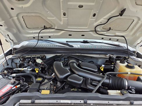 Used 2010 Ford F350 XL image 10