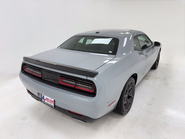 Used 2020 Dodge Challenger SXT w/ Blacktop Package RWD image 40