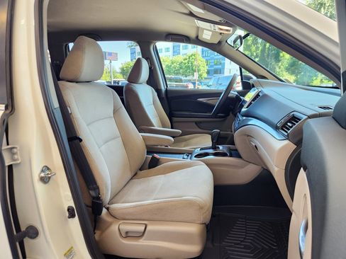 Used 2016 Honda Pilot EX image 19